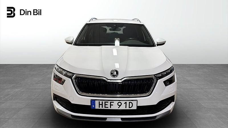 Begagnad Skoda Kamiq Style 110 HK (80 kW) 2022 Vit (candy white) SUV