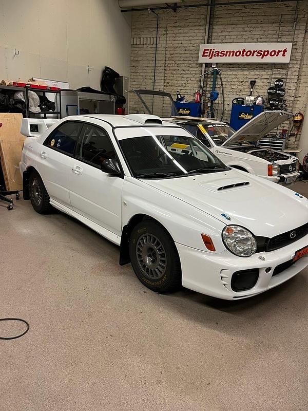 Begagnad 2001 Subaru Impreza Sedan | 345 000 kr - Bild 1/4