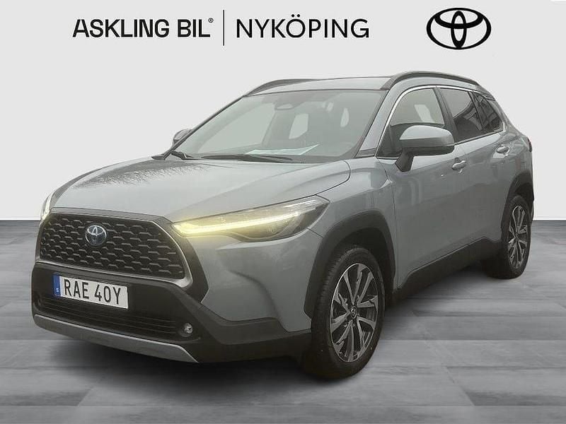 Begagnad Toyota Corolla Cross Executive 197 HK (144 kW) 2022 Grå SUV