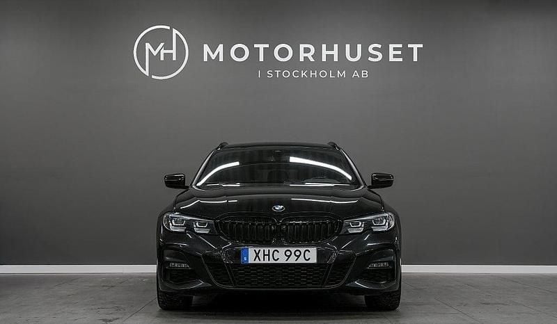 Begagnad BMW 330e M Sport 184 HK (135 kW) 2020 Svart Kombi