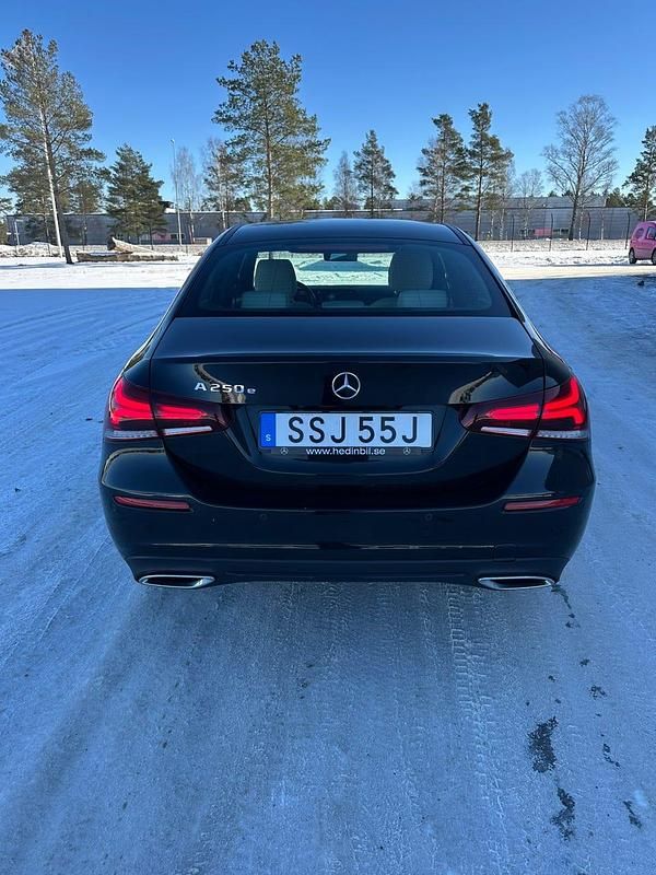 Begagnad Mercedes A250 218 HK (160 kW) 2021 Sedan