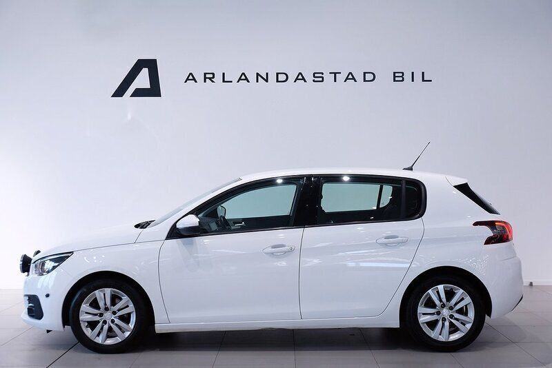 Vit Begagnad 2019 Peugeot 308 Halvkombi | 148 600 kr (Marknadspris) - Bild 1/4
