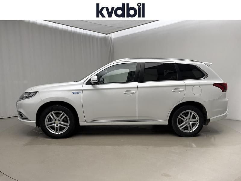 Begagnad Mitsubishi Outlander P-HEV 2020 Vit