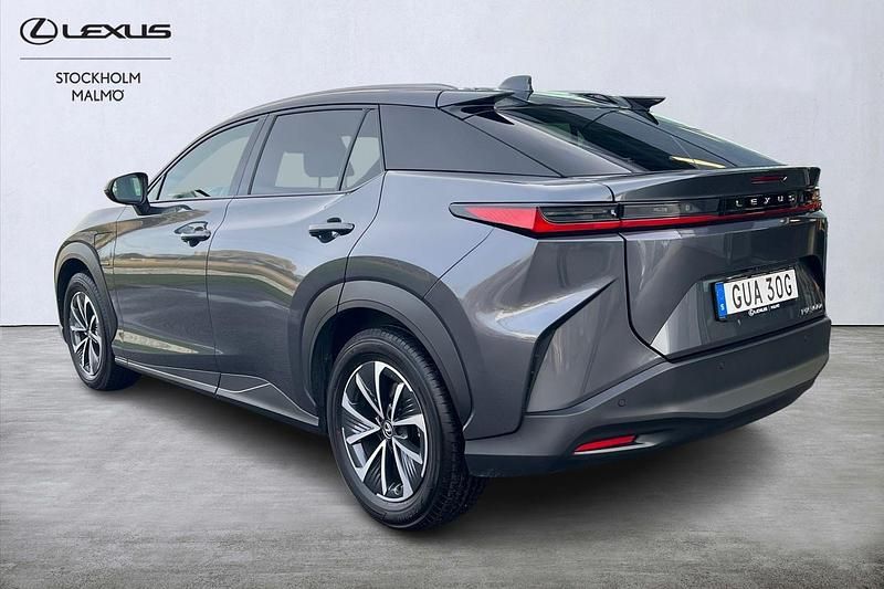 Begagnad Lexus RZ 300e Executive Line 152 kW (207 HK) 2024 Grå SUV