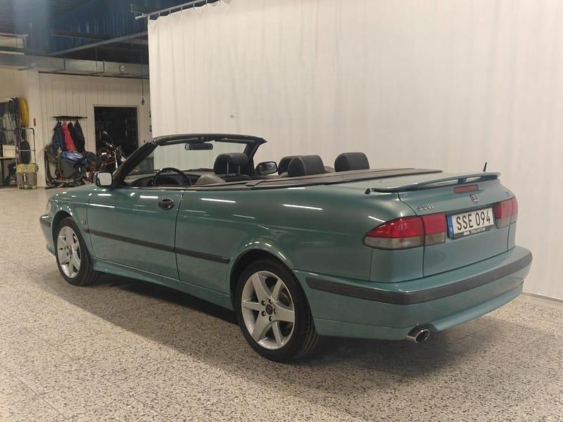Begagnad Saab 9-3 205 HK (150 kW) 2002 Flerfärgad Cab