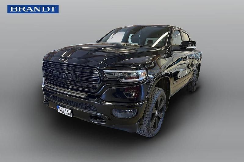 Svart Begagnad 2020 RAM 1500 Pickup | 629 900 kr (Lite dyr) - Bild 1/4