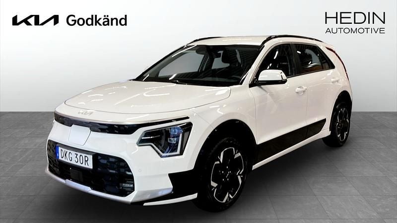Vit Begagnad 2023 Kia e-Niro SUV | 279 000 kr (Bra pris) - Bild 1/4