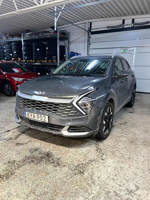 Begagnad Kia Sportage Advance 268 HK (197 kW) 2022 Grå SUV