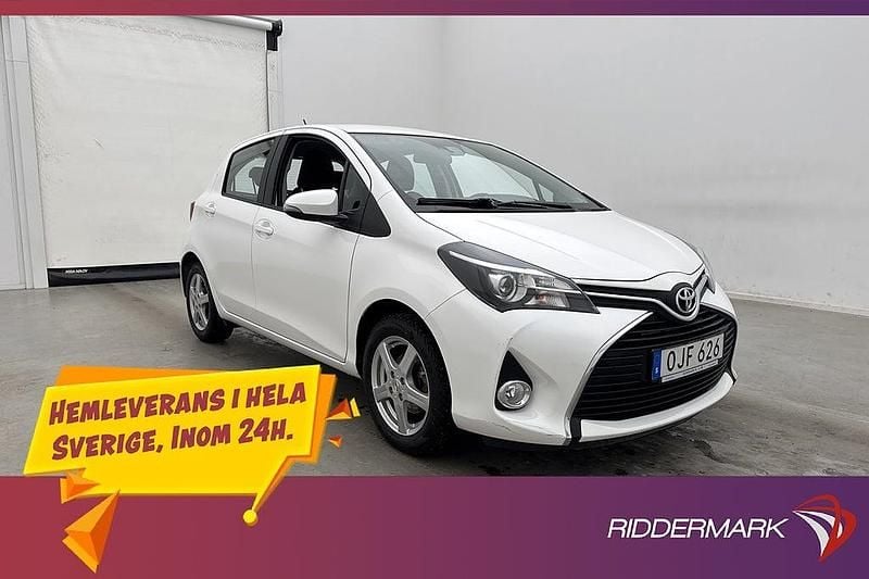 Vit Begagnad 2016 Toyota Yaris Halvkombi | 129 900 kr (Marknadspris) - Bild 1/3