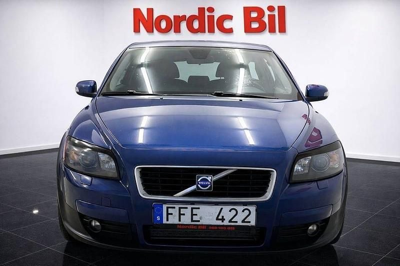 Begagnad Volvo C30 Momentum 220 HK (161 kW) 2007 Blå Halvkombi
