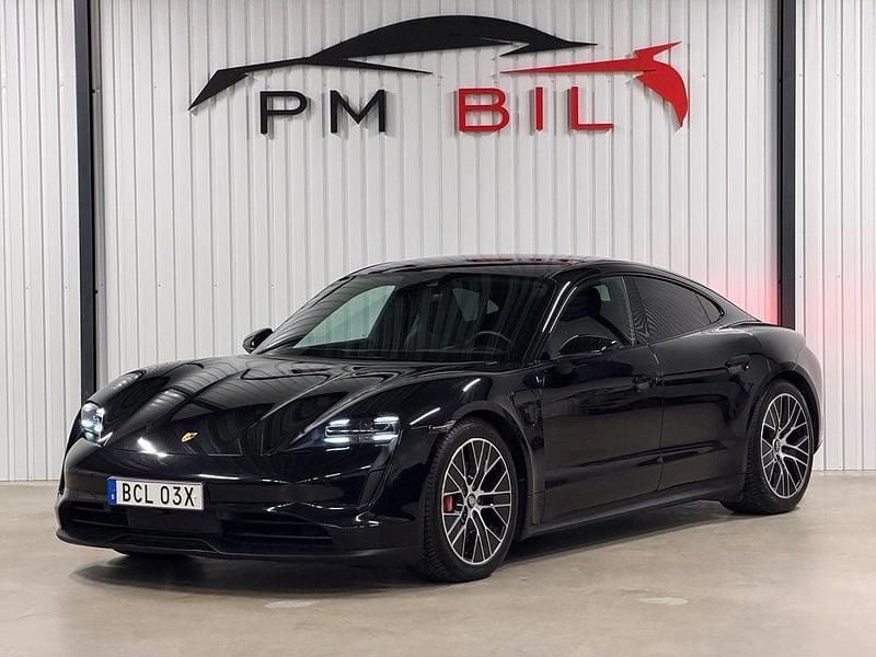 Svart Begagnad 2021 Porsche Taycan 4S Sedan | 579 900 kr (Superpris) - Bild 1/4