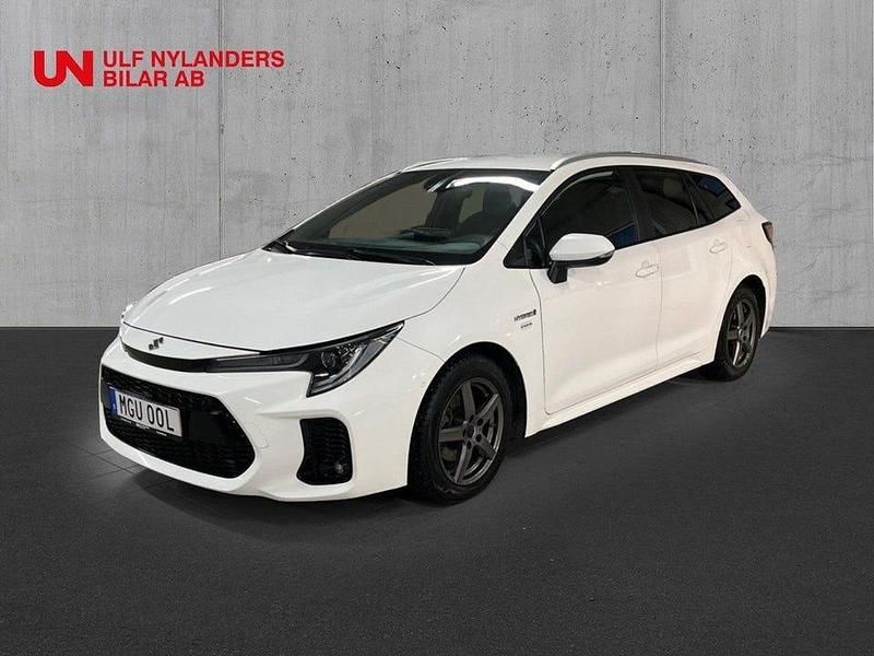 Vit Begagnad 2021 Suzuki Swace Kombi | 214 900 kr (Dyr) - Bild 1/4