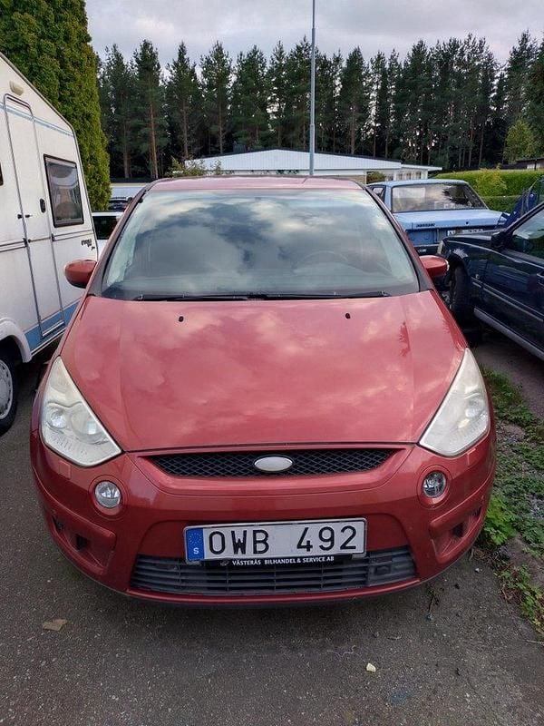 Orange Begagnad 2010 Ford S-MAX S Minibuss | 23 500 kr - Bild 1/4
