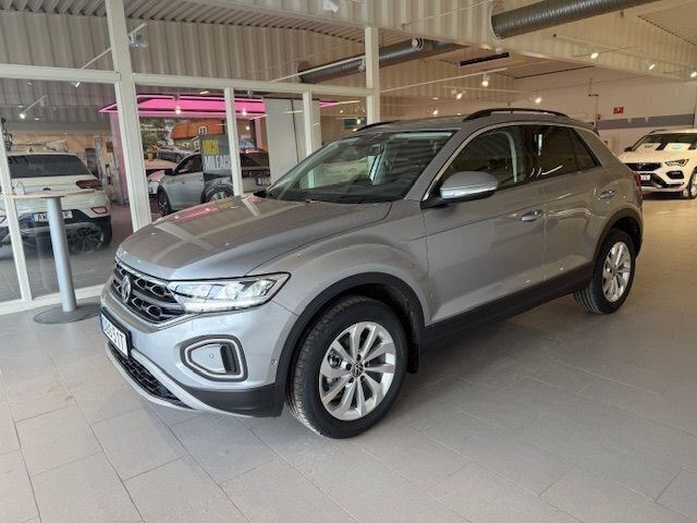 Silver Ny 2024 VW T-Roc SUV | 385 500 kr (Lite dyr) - Bild 1/4
