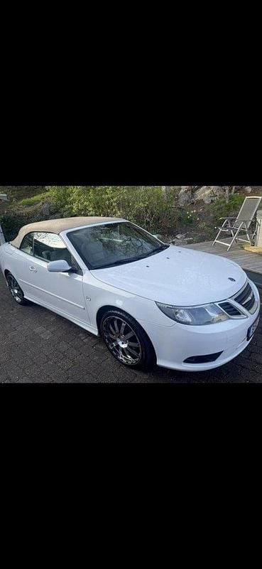 Vit Begagnad 2008 Saab 9-3 Cabriolet Cab | 89 999 kr (Superpris) - Bild 1/4