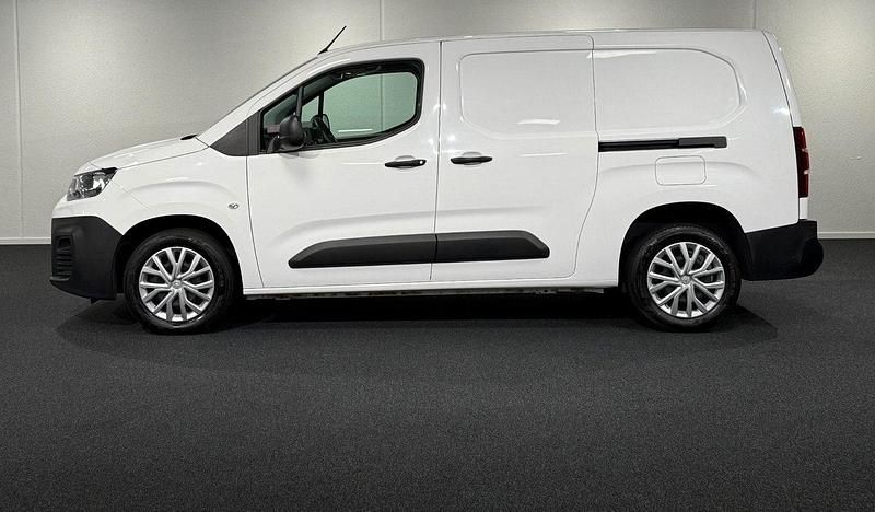 Begagnad Citroën Berlingo 131 HK (96 kW) 2020 Vit Minibuss