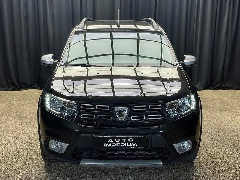 Begagnad Dacia Logan MCV Stepway 90 HK (66 kW) 2018 Svart Kombi