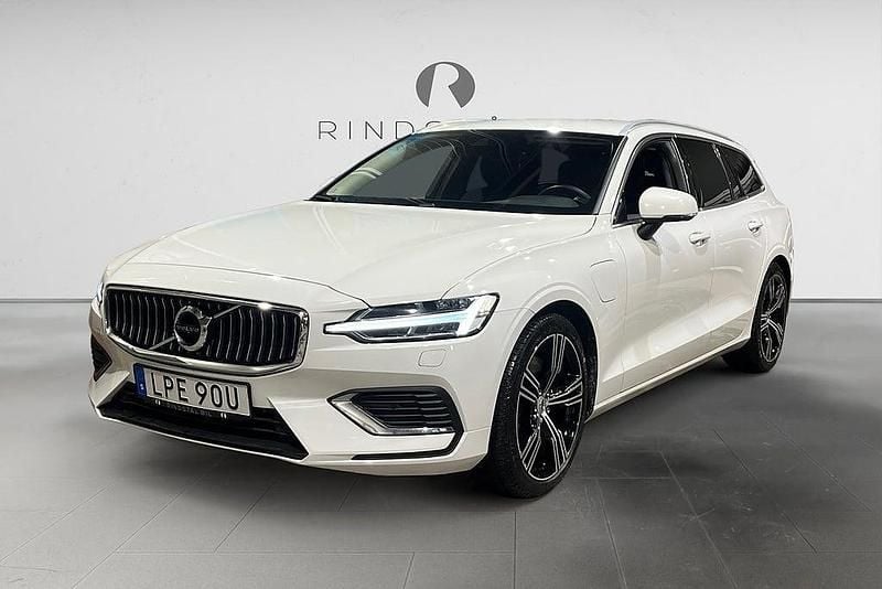 Begagnad Volvo V60 Inscription 253 HK (186 kW) 2021 Vit Kombi