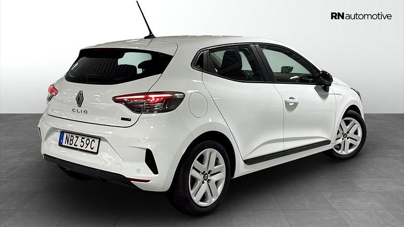 Begagnad Renault Clio V Evolution 94 HK (69 kW) 2024 Vit Halvkombi