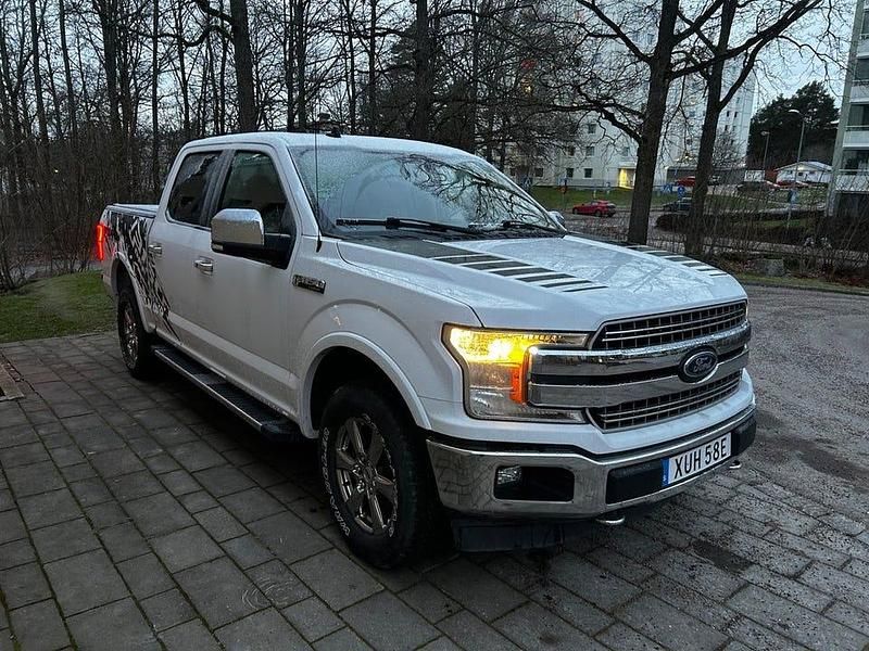 Begagnad Ford F-150 Lariat 379 HK (278 kW) 2020 Vit Pickup