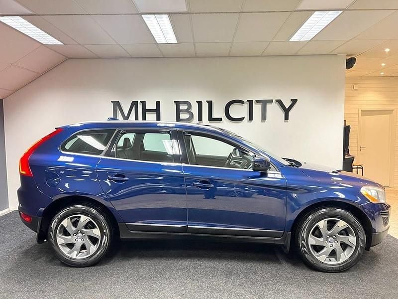 Begagnad Volvo XC60 Ocean Race 163 HK (119 kW) 2012 Blå SUV