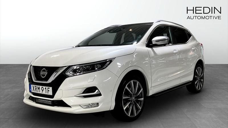Vit (white) Begagnad 2019 Nissan Qashqai Tekna+ SUV | 214 900 kr (Marknadspris) - Bild 1/4