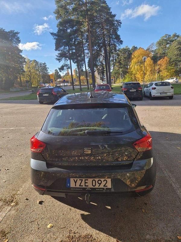 Begagnad Seat Ibiza Style 95 HK (69 kW) 2021 Grå Halvkombi