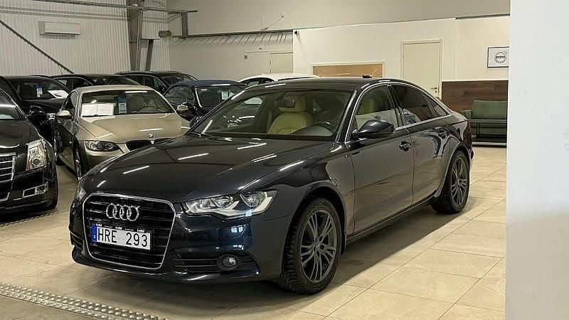 Begagnad Audi A6 177 HK (130 kW) 2012 Blå Sedan