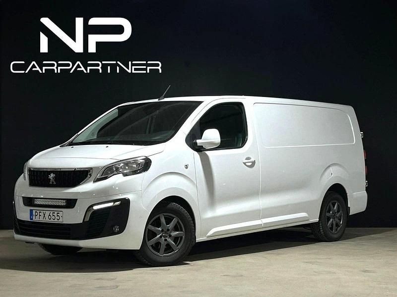 Vit Begagnad 2018 Peugeot Expert Van | 147 900 kr (Marknadspris) - Bild 1/4