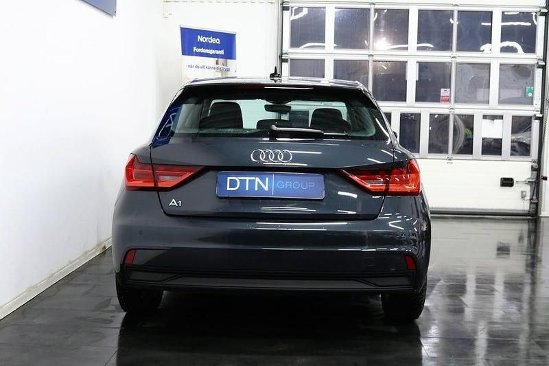 Begagnad Audi A1 Sportback Proline 110 HK (80 kW) 2022 Grå Halvkombi