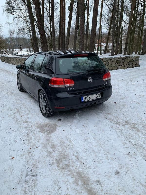 Begagnad VW Golf VII 105 HK (77 kW) 2012