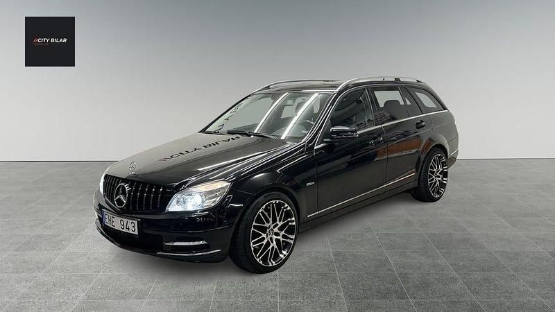 Svart Begagnad 2010 Mercedes C220 Avantgarde Kombi | 94 900 kr (Marknadspris) - Bild 1/4