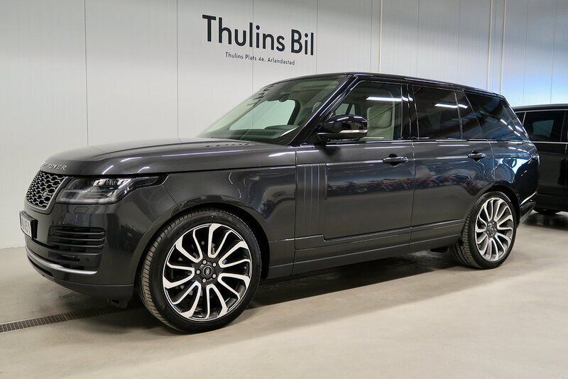 Grå Begagnad 2018 Land Rover Range Rover Vogue SUV | 699 900 kr - Bild 1/4
