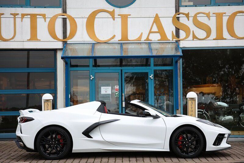 Vit Begagnad 2023 Chevrolet Corvette Stingray Cab | 1 349 000 kr (Lite dyr) - Bild 1/4