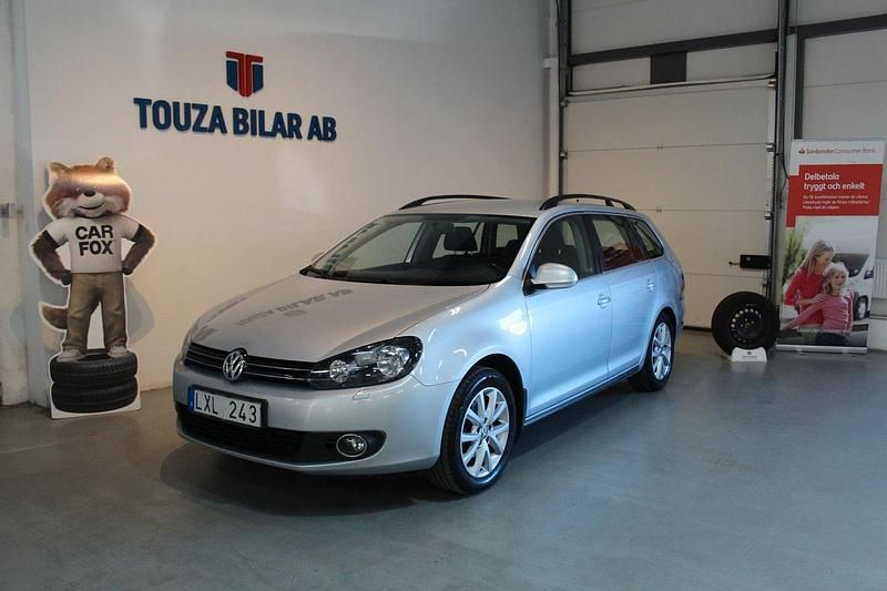 Silver Begagnad 2012 VW Golf Kombi | 64 900 kr (Marknadspris) - Bild 1/4