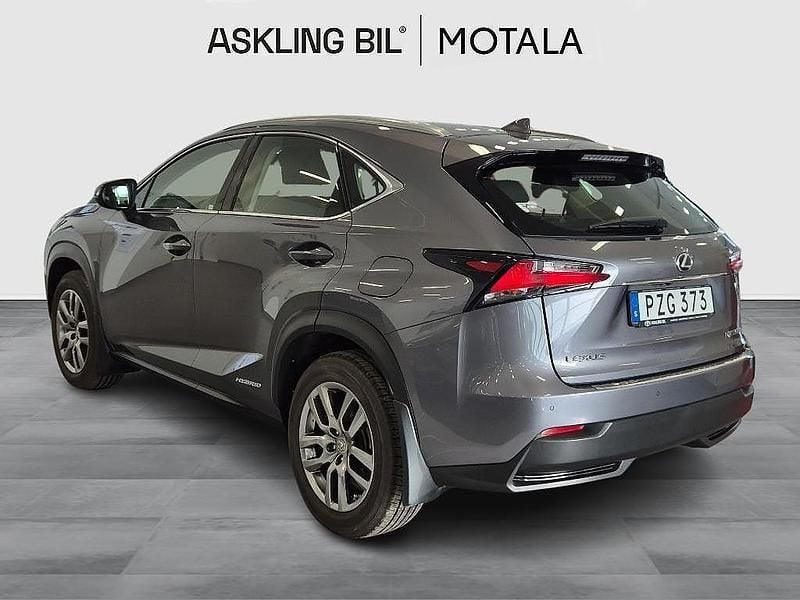 Begagnad Lexus NX300h 155 HK (114 kW) 2015 Grå SUV