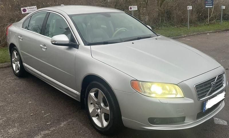 Begagnad 2007 Volvo S80 Sedan | 36 500 kr (Marknadspris) - Bild 1/4