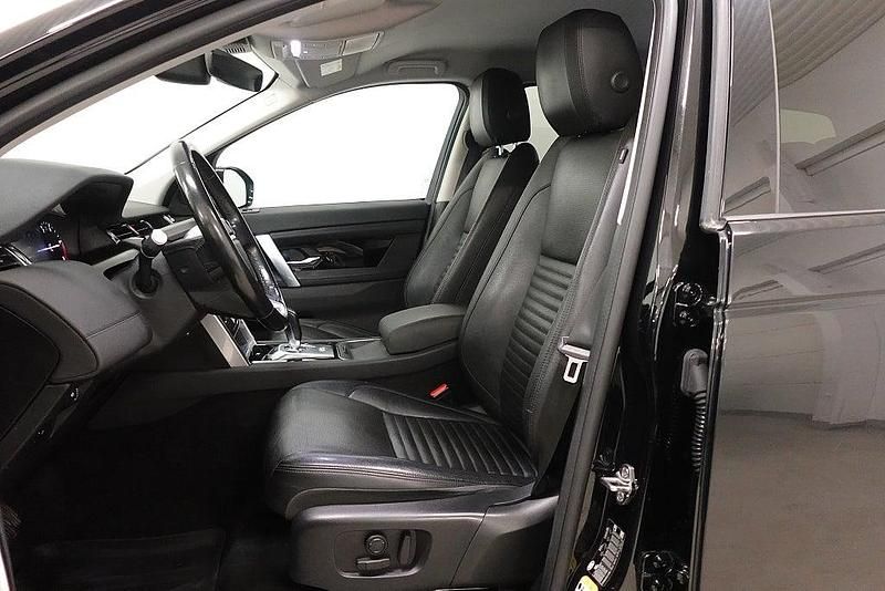 Begagnad Land Rover Discovery Sport 180 HK (132 kW) 2019 Svart SUV