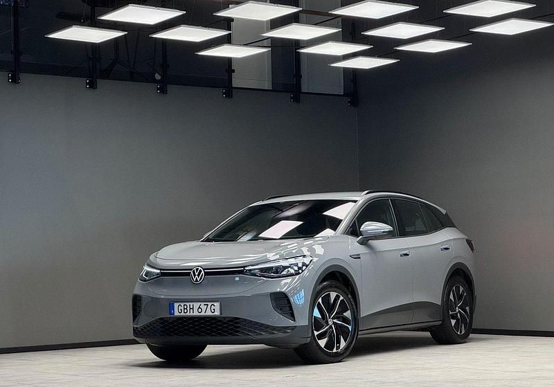 Grå Begagnad 2022 VW ID.4 Pro Performance SUV | 329 900 kr (Lite dyr) - Bild 1/3