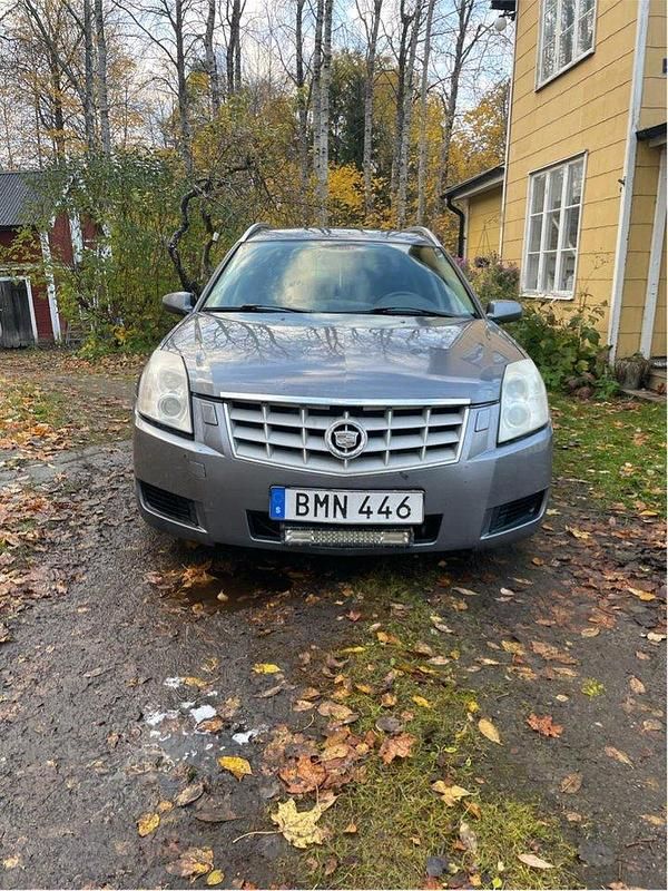 Grå Begagnad 2008 Cadillac BLS Kombi | 16 000 kr - Bild 1/4
