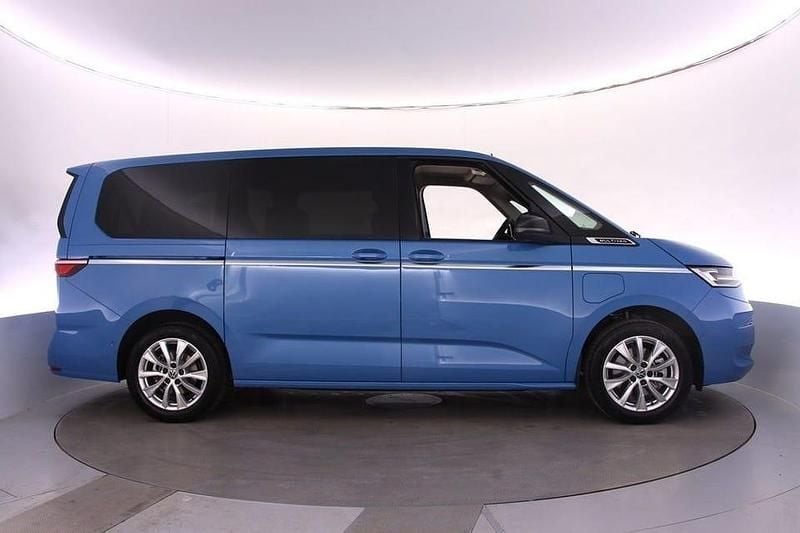 Ny VW Multivan Style 177 HK (130 kW) 2025 Florida beach blue metall Van
