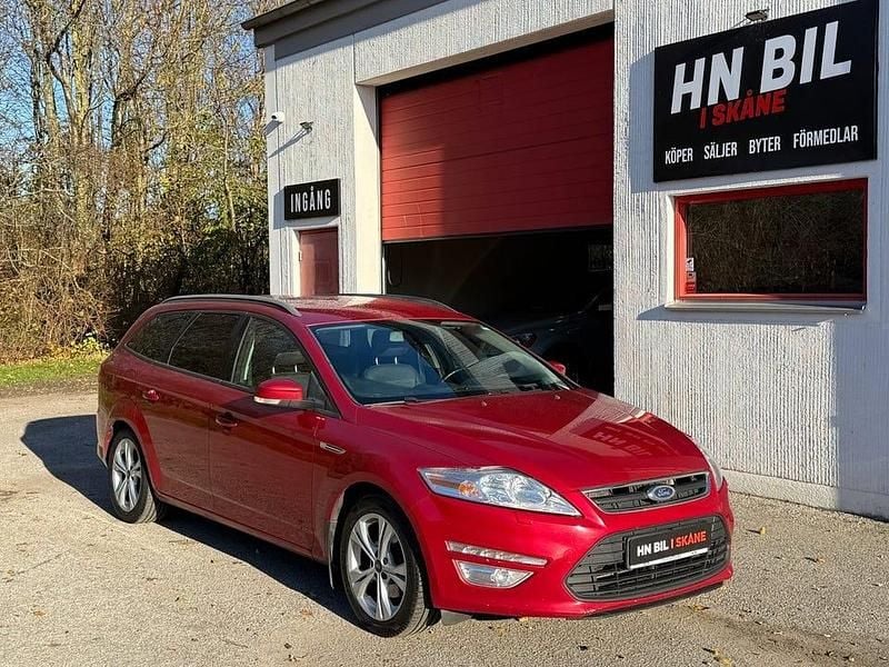 Begagnad Ford Mondeo Sport 116 HK (85 kW) 2013 Röd Kombi