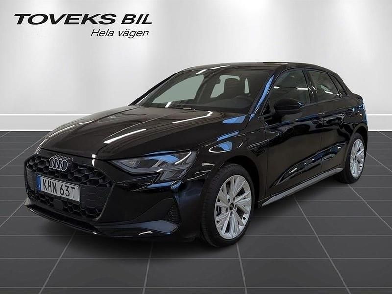 Brilliantsvart Begagnad 2025 Audi A3 Design | 415 900 kr - Bild 1/4