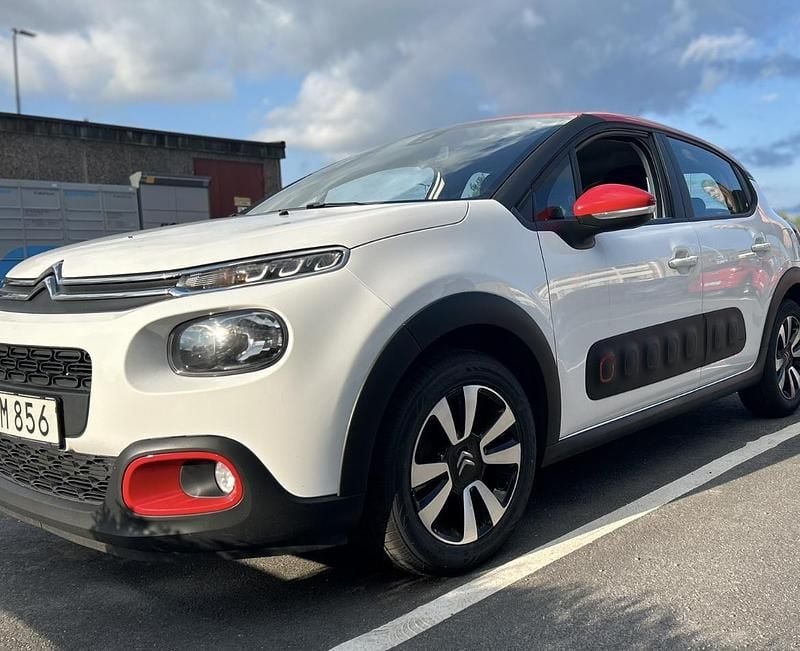 Vit Begagnad 2017 Citroën C3 Halvkombi | 83 000 kr (Marknadspris) - Bild 1/4