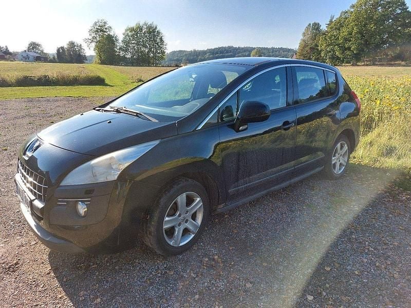 Svart Begagnad 2010 Peugeot 3008 Kombi | 27 000 kr (Marknadspris) - Bild 1/4