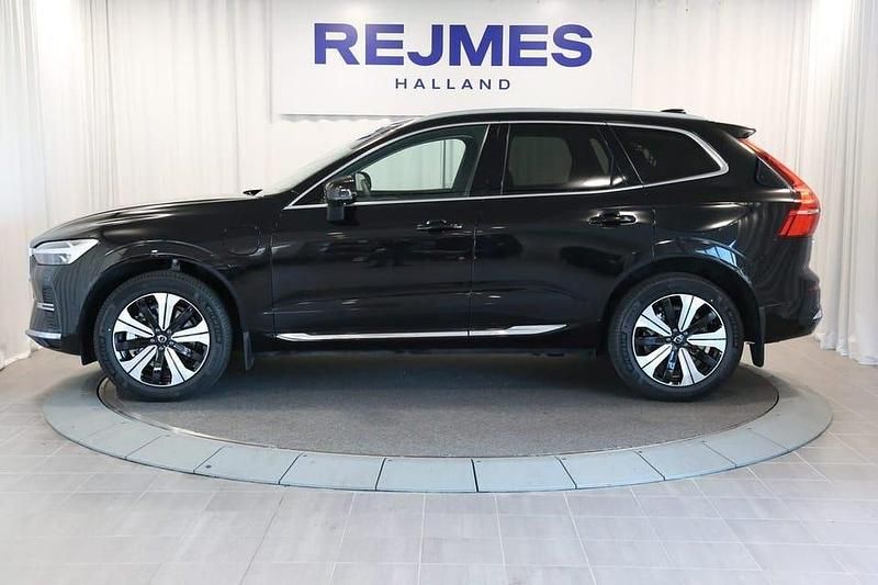 Begagnad Volvo XC60 Plus 355 HK (261 kW) 2025 Svart SUV