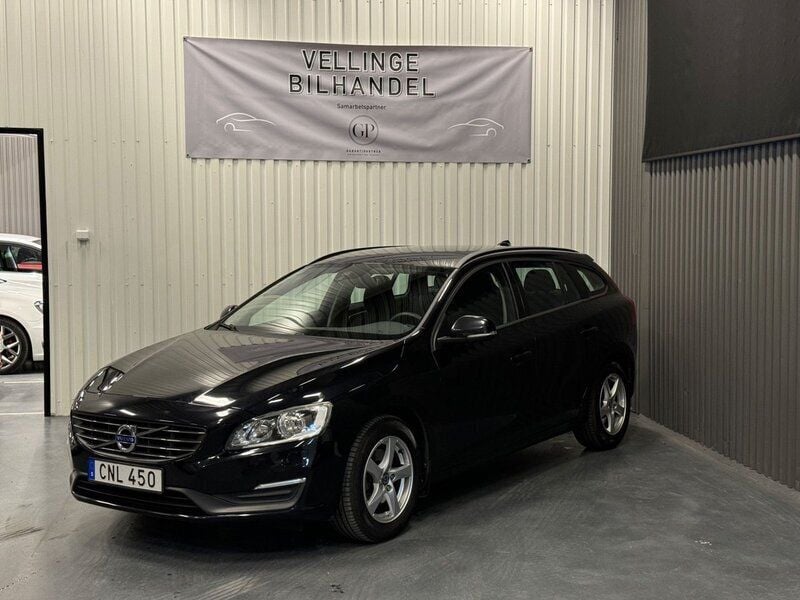 Svart Begagnad 2014 Volvo V60 Kombi | 99 900 kr (Bra pris) - Bild 1/4