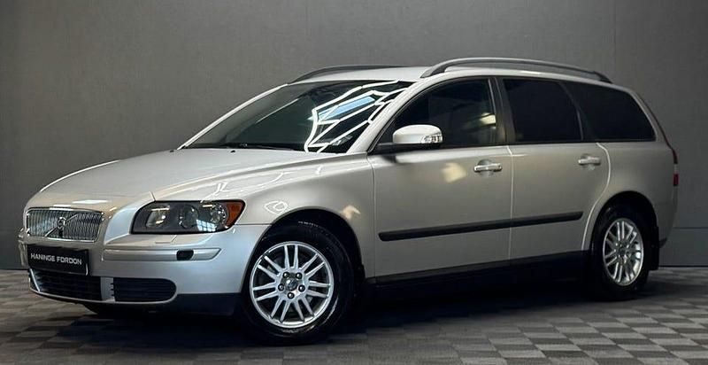 Ljusgrå (grå) Begagnad 2007 Volvo V50 Kombi | 49 900 kr (Marknadspris) - Bild 1/4