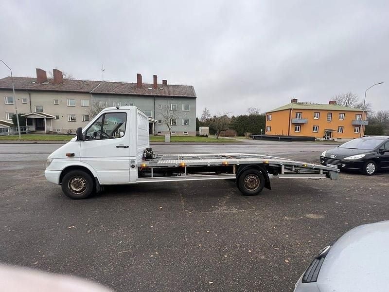 Begagnad Mercedes Sprinter 129 HK (94 kW) 2002 Vit Van