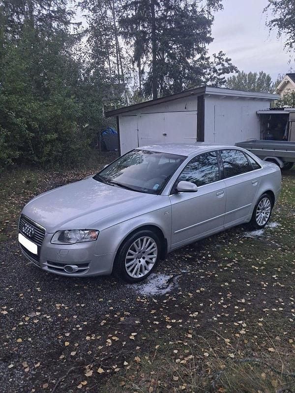 Silver Begagnad 2007 Audi A4 Comfort Sedan | 60 000 kr (Marknadspris) - Bild 1/4